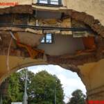 BF Wien: Gebäudeteileinsturz nach LKW-Unfall