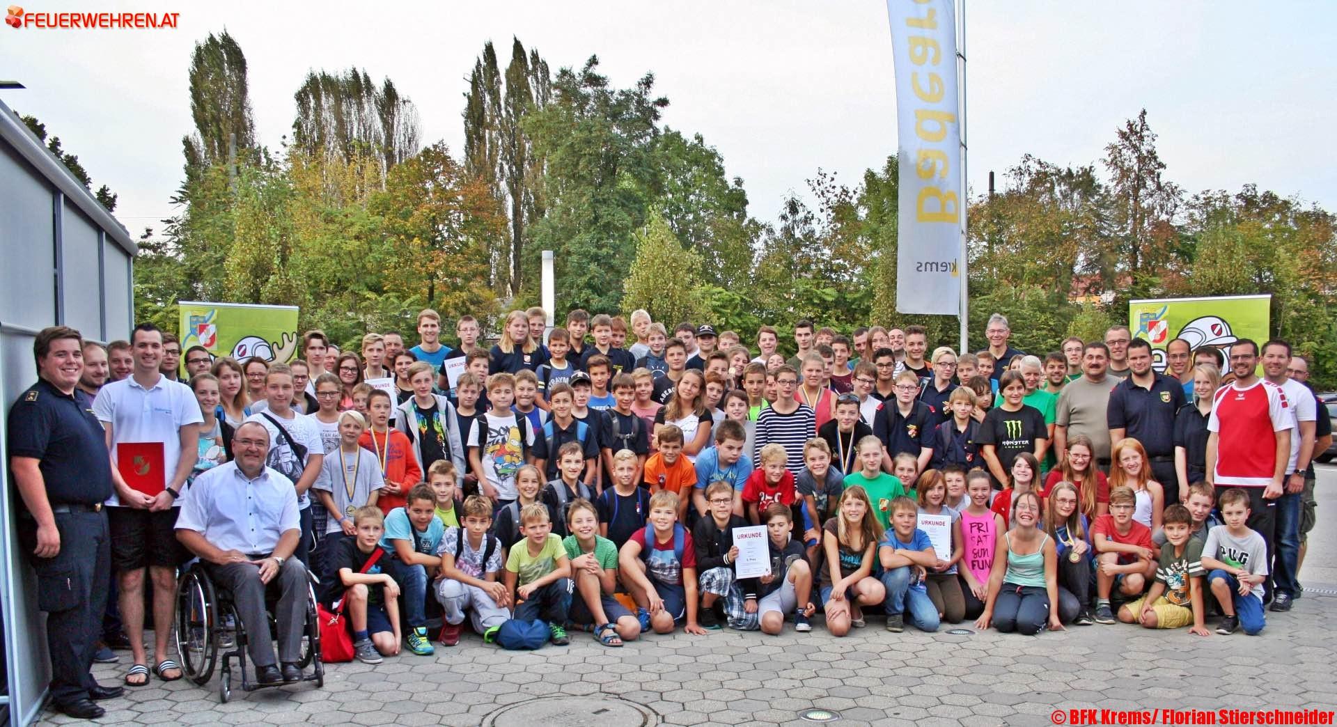 Feuerwehrjugend im Wasser – Schwimmvergleichsbewerb