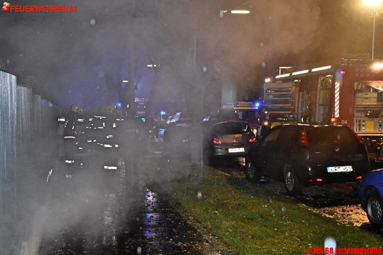BF Wien: PKW-Brand in einer Tiefgarage – Wohnhäuser evakuiert