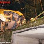 FF Biberbach: Lieferwagen drohte in den Biberbach zu stürzen 4