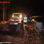 FF Biberbach: Lieferwagen drohte in den Biberbach zu stürzen 1
