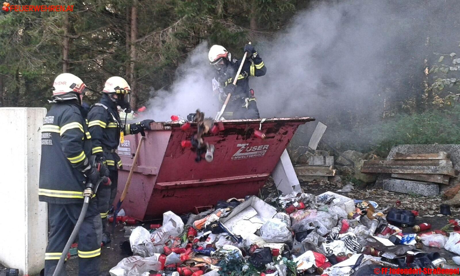 FF Judendorf-Straßengel: Containerbrand