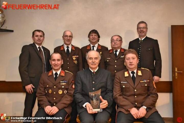 FF Biberbach: Langjähriger Unterstützer bei Mitgliederversammlung geehrt