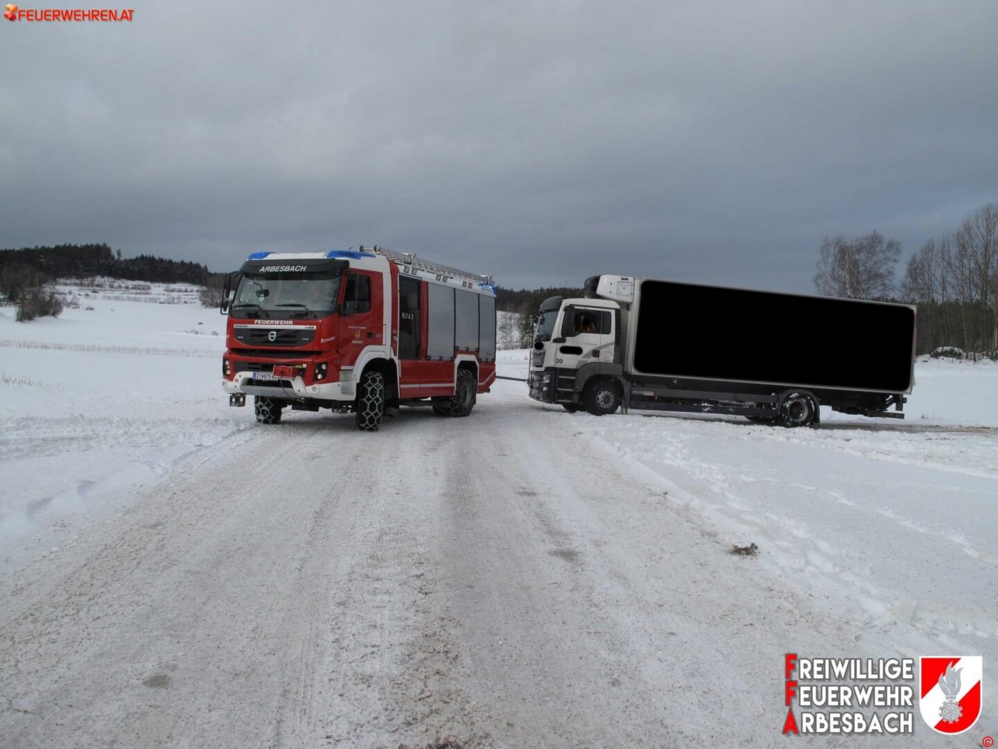 FF Arbesbach: LKW-Bergung – Wiesensfeld