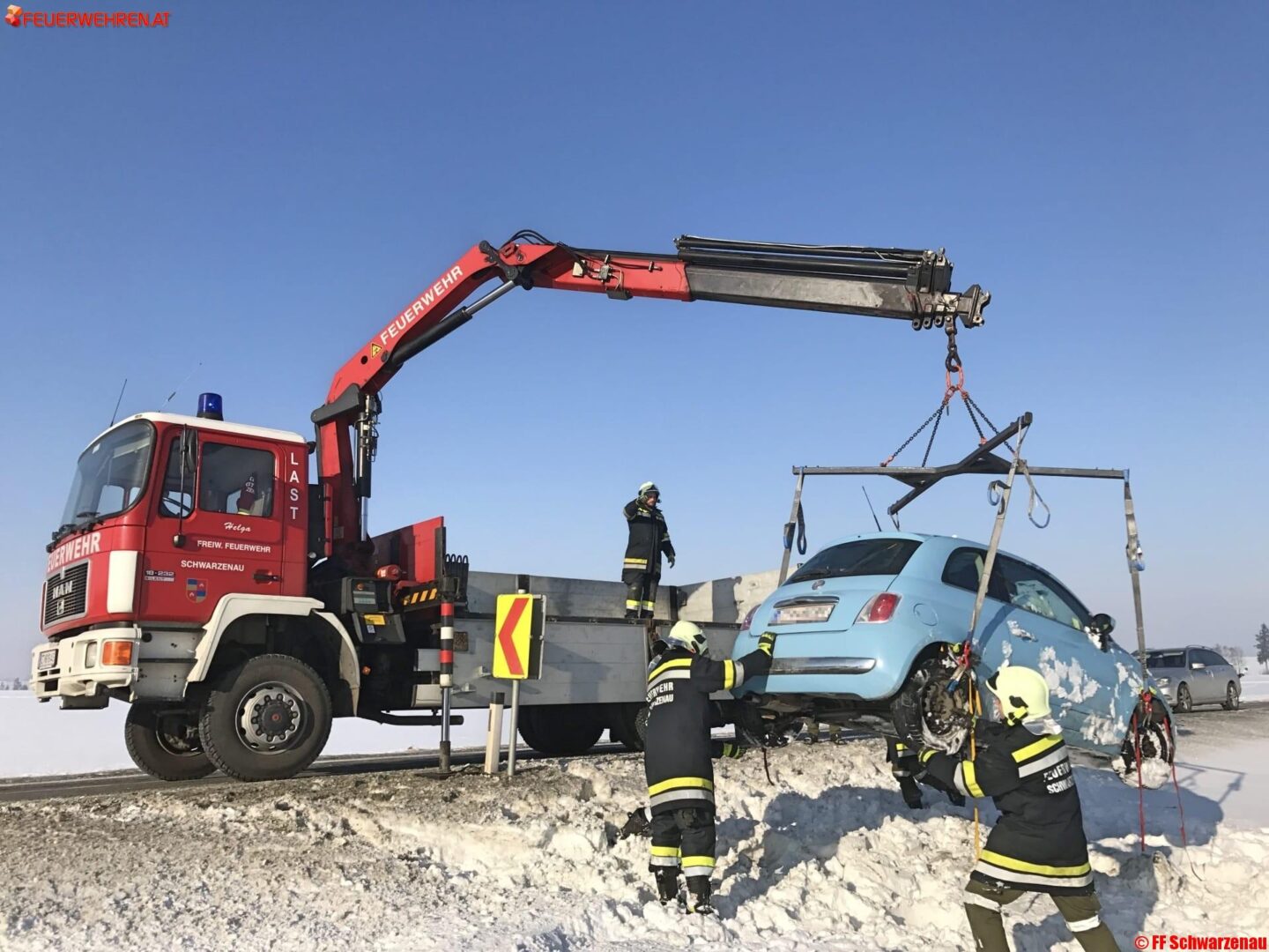FF Schwarzenau: Zwei Verkehrsunfälle innerhalb von 2 Stunden