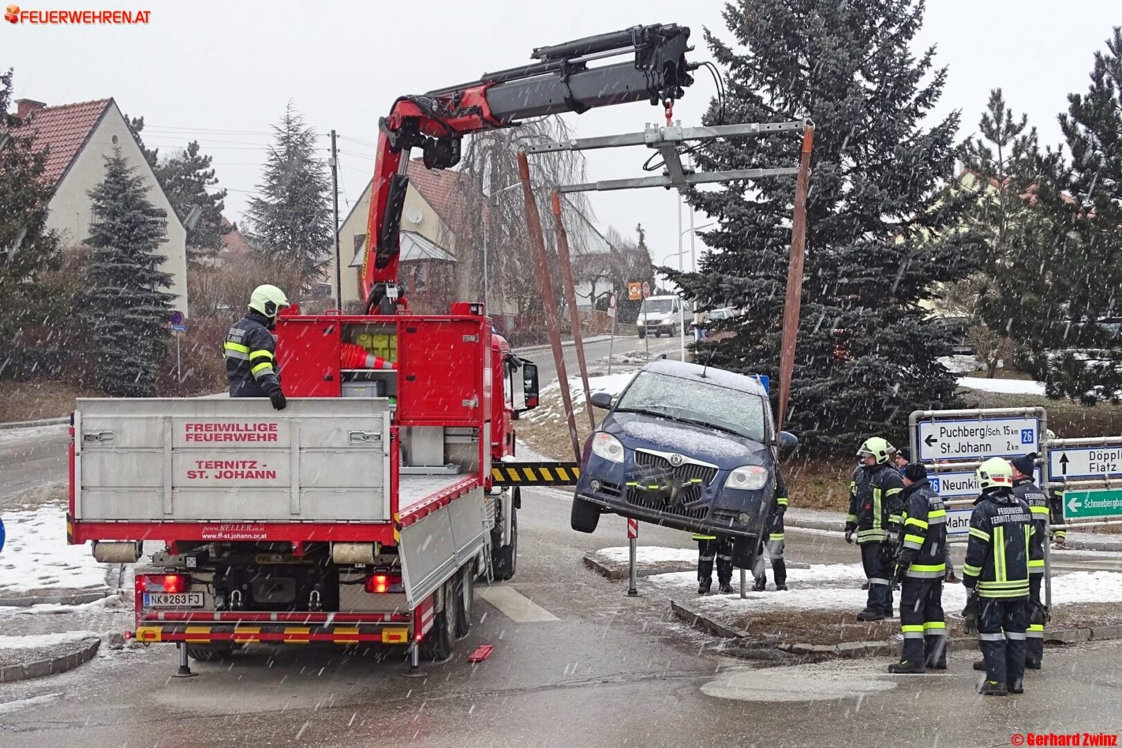 FF Ternitz-Rohrbach: Verkehrsunfall in Ternitz