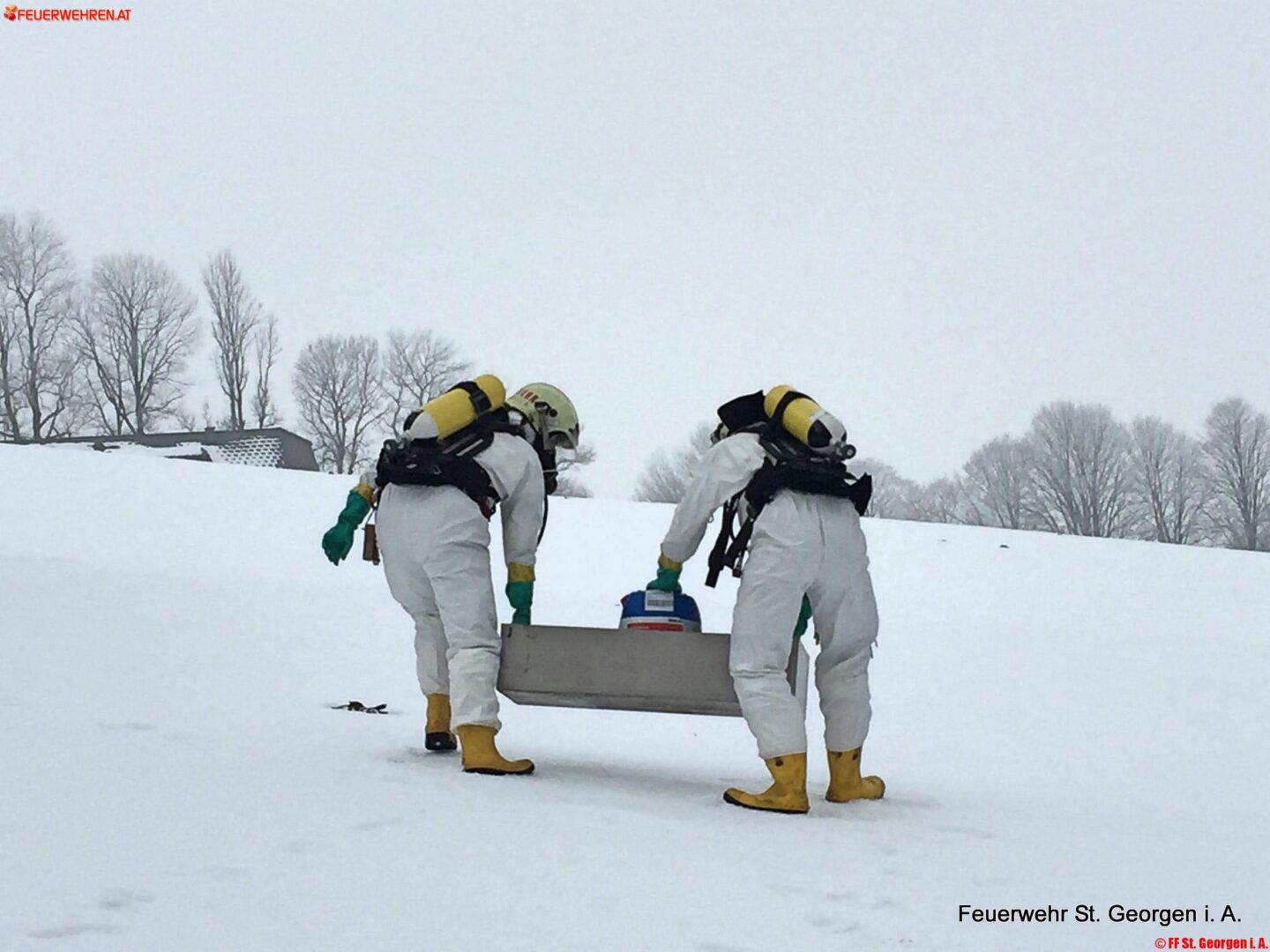 FF St. Georgen im Attergau: Gefahrengut bzw. technischer Einsatz in Kogl