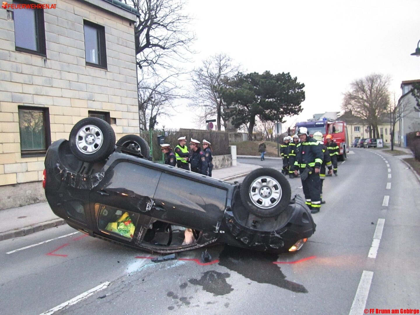 FF Brunn am Gebirge: Von der Menschenrettung zum PKW-Brand
