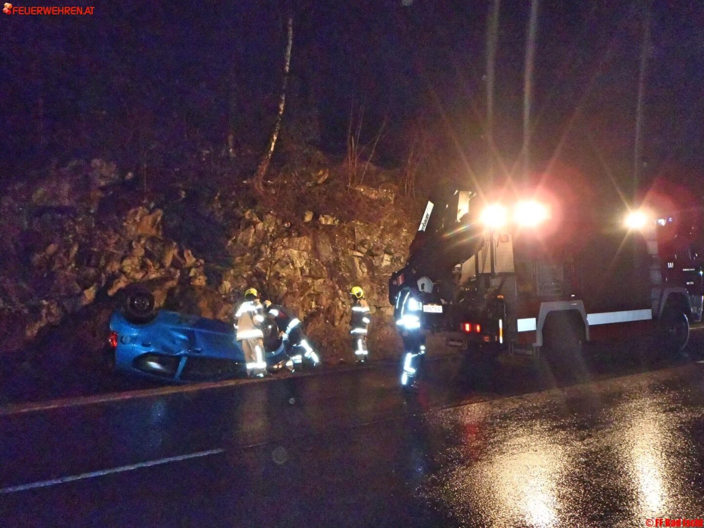FF Bad Ischl: PKW Überschlag in Lauffen