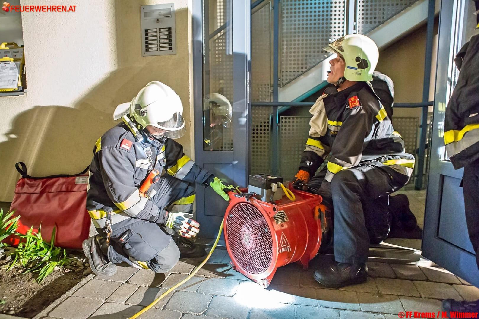 FF Krems: Brand in Wohnhausanlage in Landersdorf