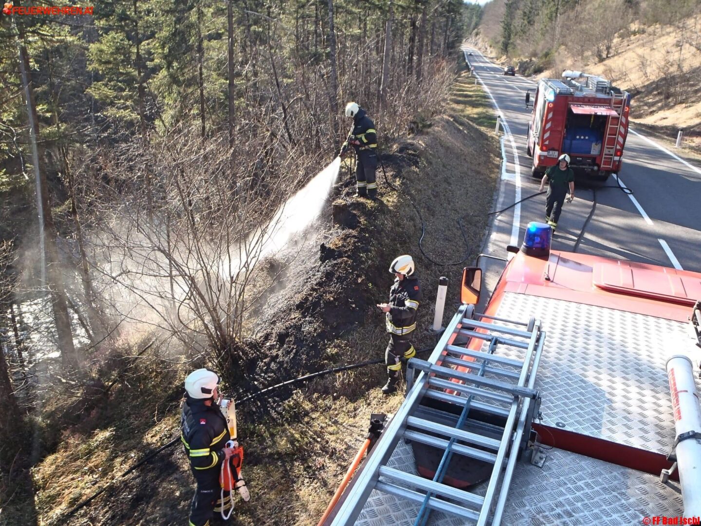 FF Bad Ischl: Böschungsbrand im Weißenbachtal