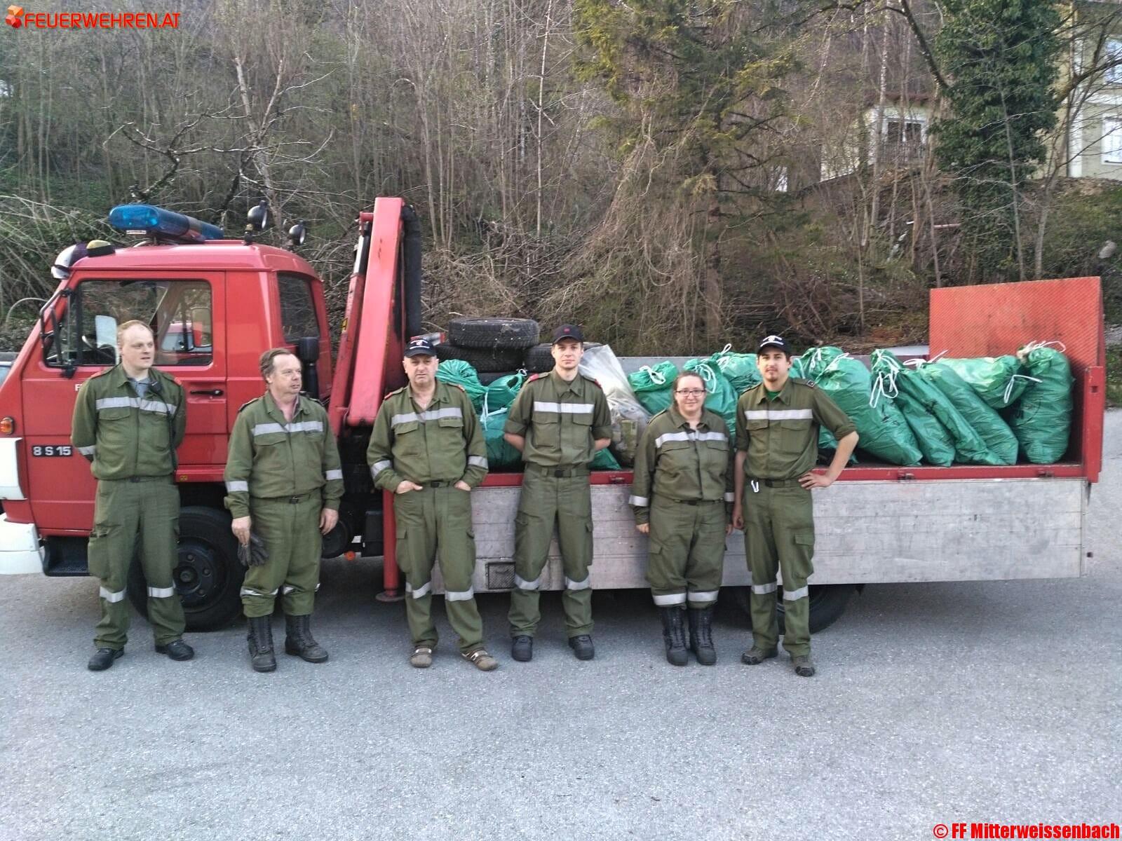 FF Bad Ischl: Landschaftssäuberung der FF Mitterweissenbach
