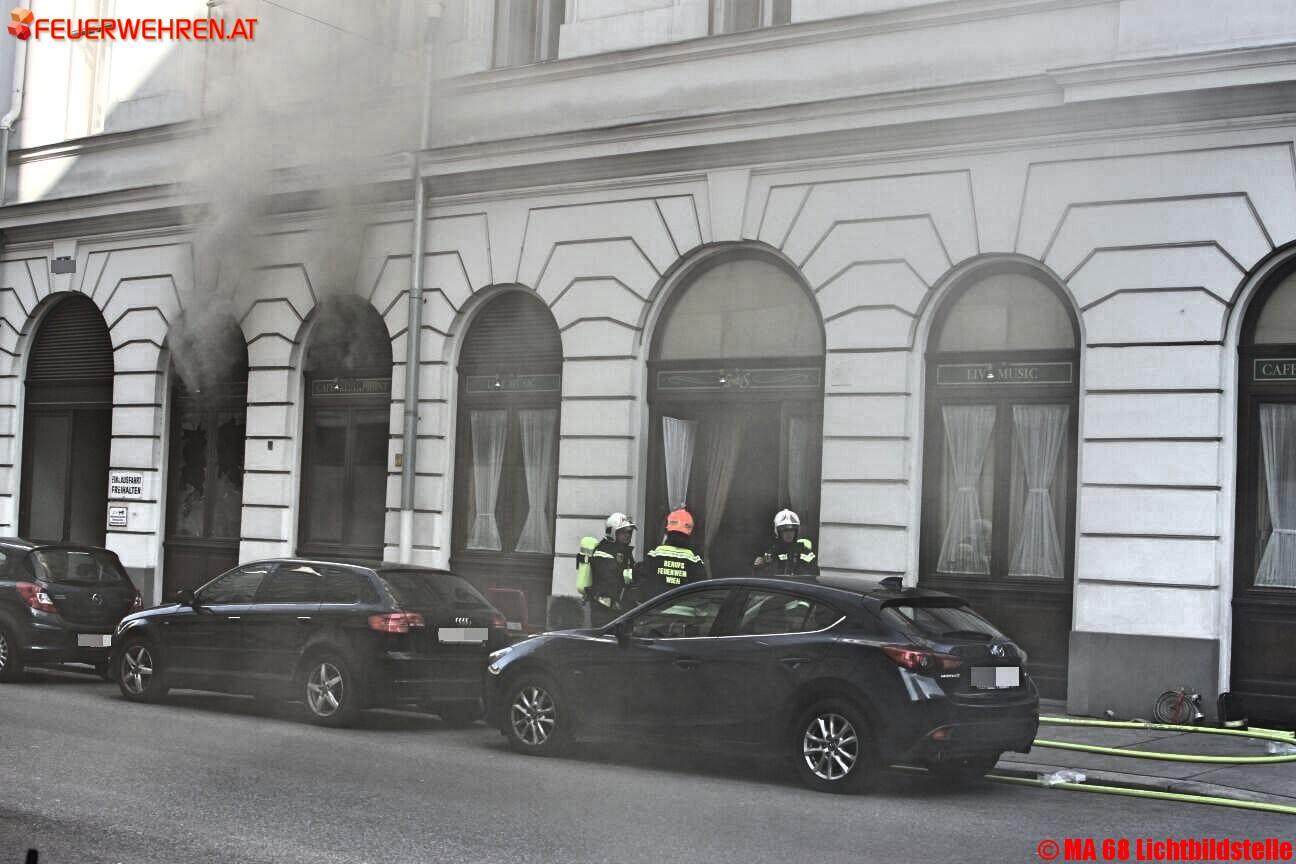 BF Wien: Grillanheizen in Lokal geriet außer Kontrolle