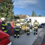 FF Nestelbach: Verkehrsunfall auf der Landesstraße 305 8 FF Nestelbach bei Graz