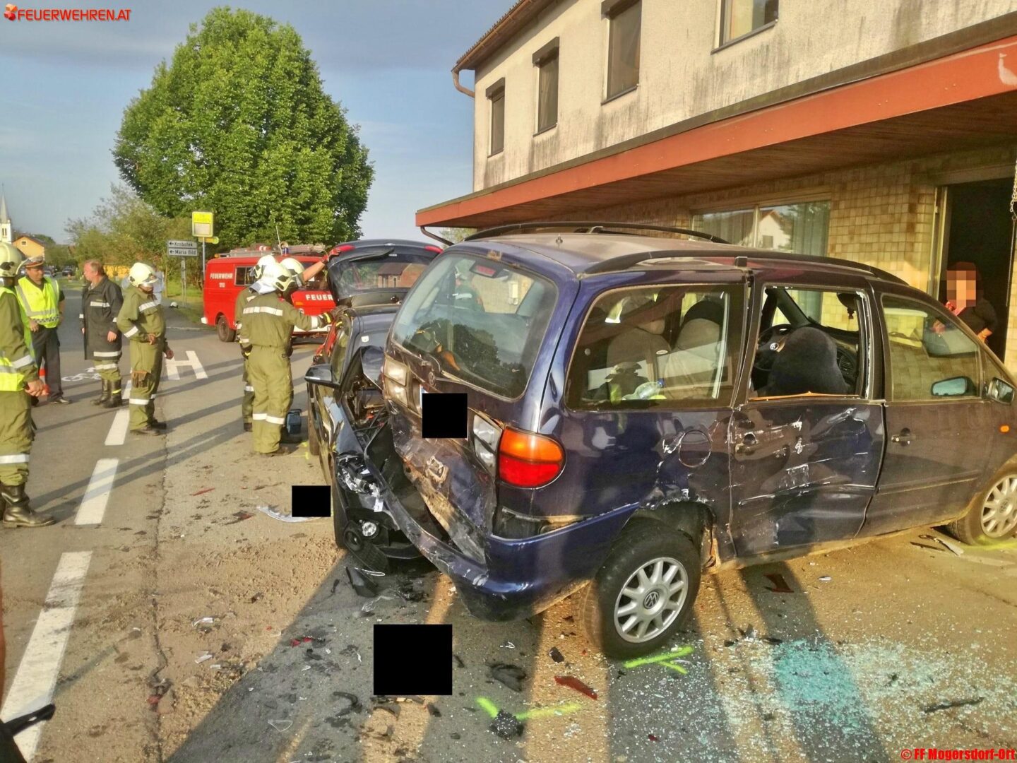 FF Mogersdorf-Ort: Blechsalat nach Verkehrsunfall
