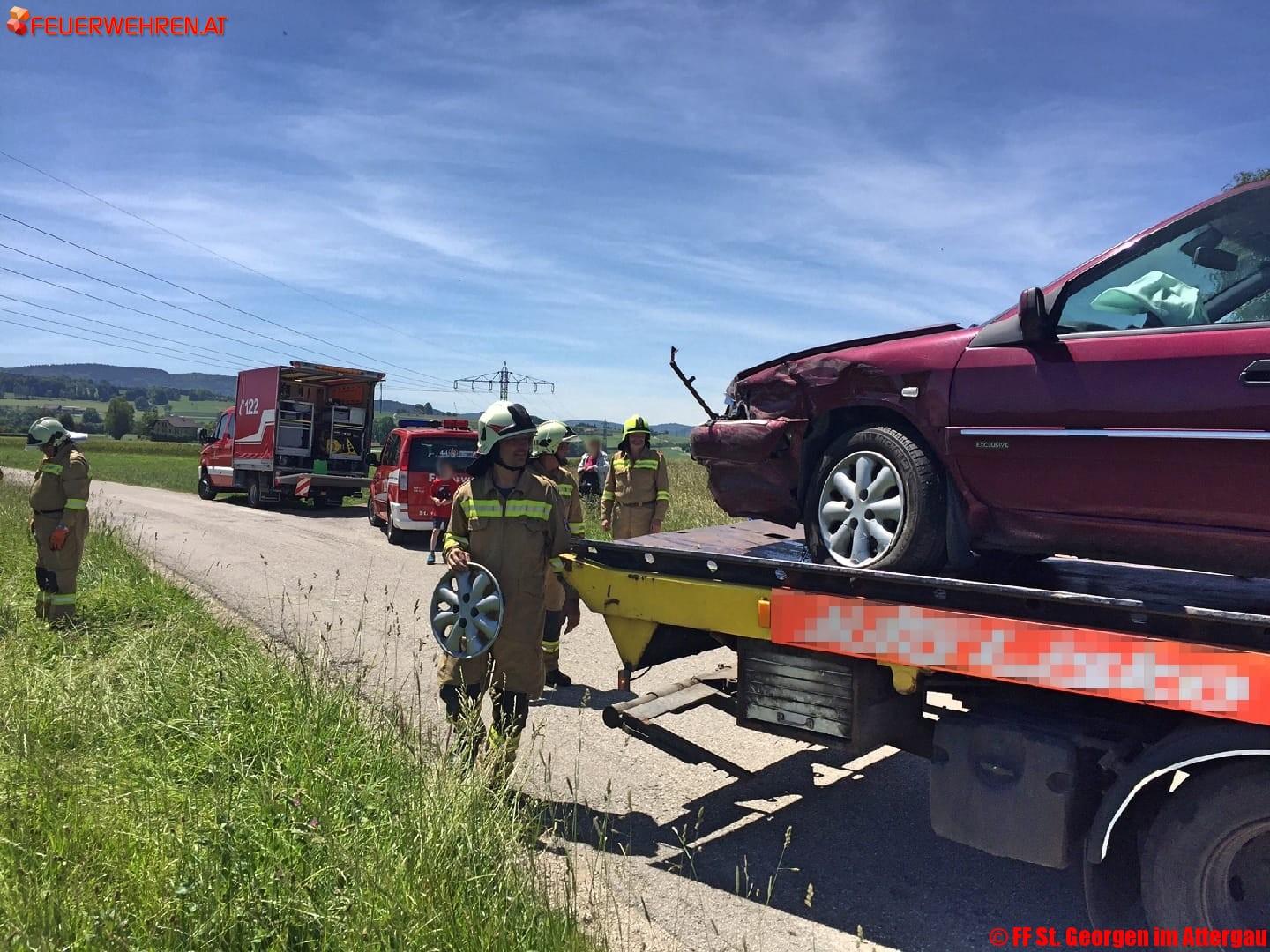 FF St. Georgen i.A.: Verkehrsunfall am Ortsrand