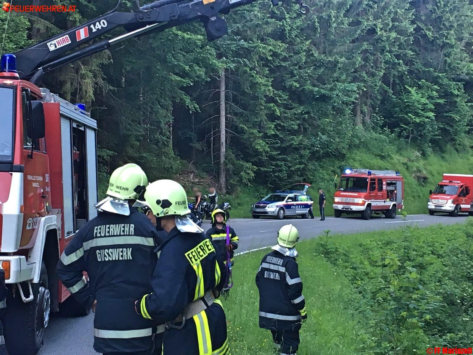 FF Mariazell: Motorradbergung B24 Hochleiten