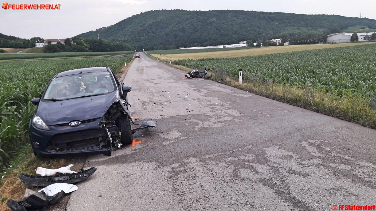 FF Statzendorf: Motorrad gegen PKW