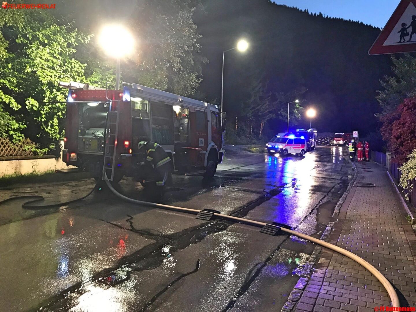 BFV Liezen A06: Dachstuhlbrand nach Blitzschlag