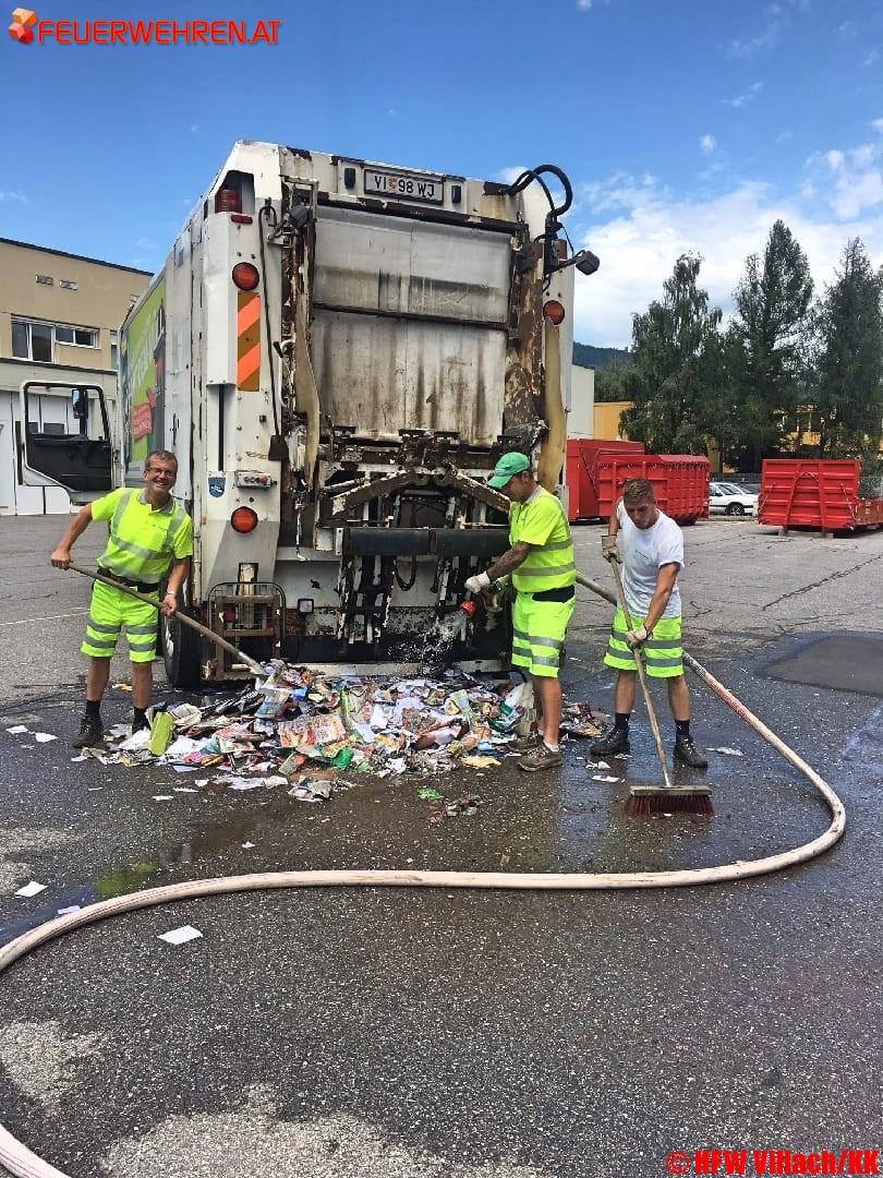 HFW Villach: Brand fährt zur Feuerwehr