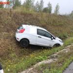 FF Gaweinstal: Pkw im Straßengraben - A5-Nordautobahn 3