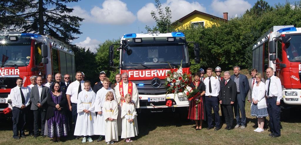 Fahrzeugsegnung HLFA 2 in Dietmanns