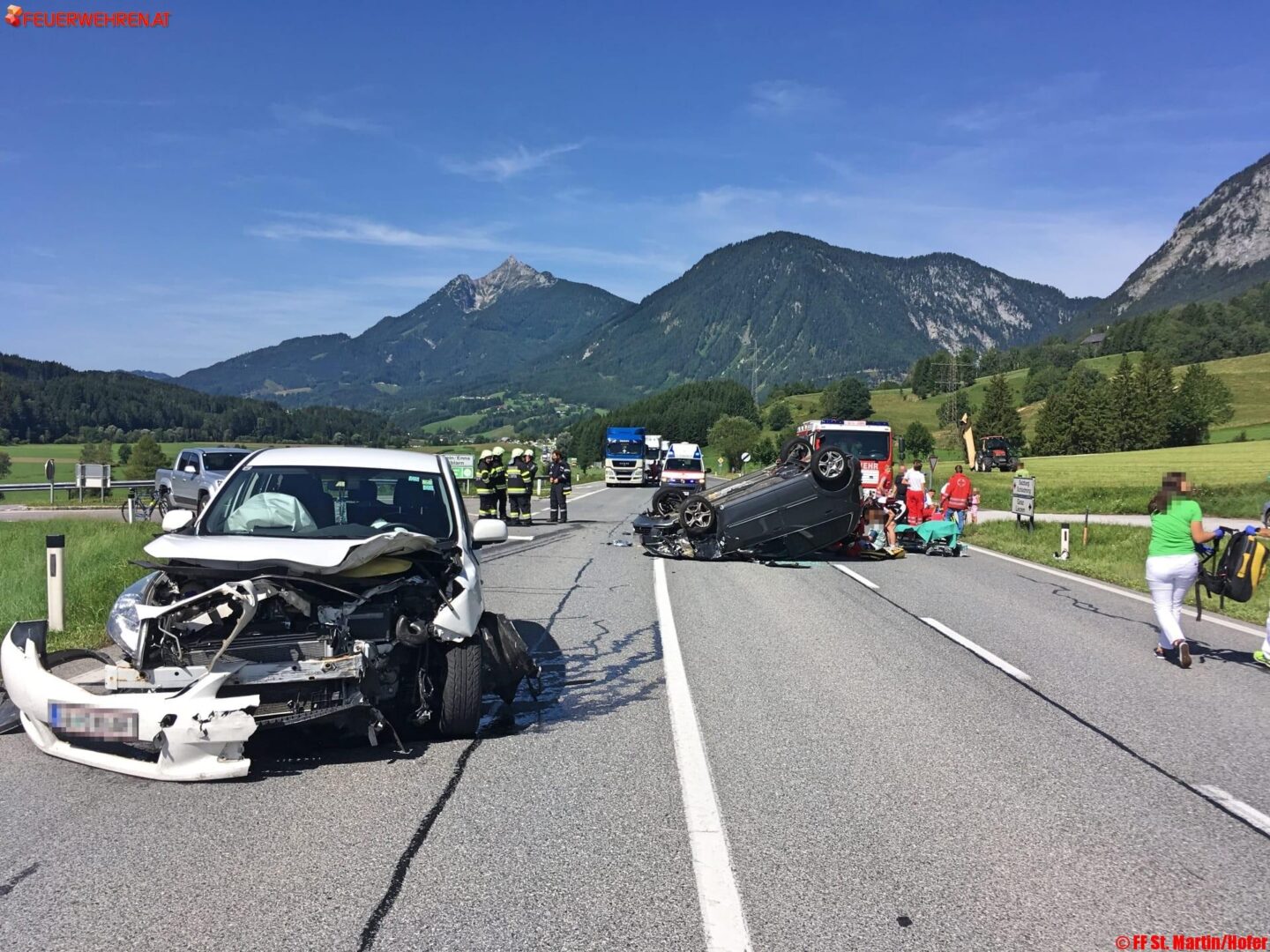 FF St.Martin am Grimming: Verkehrsunfall auf B320