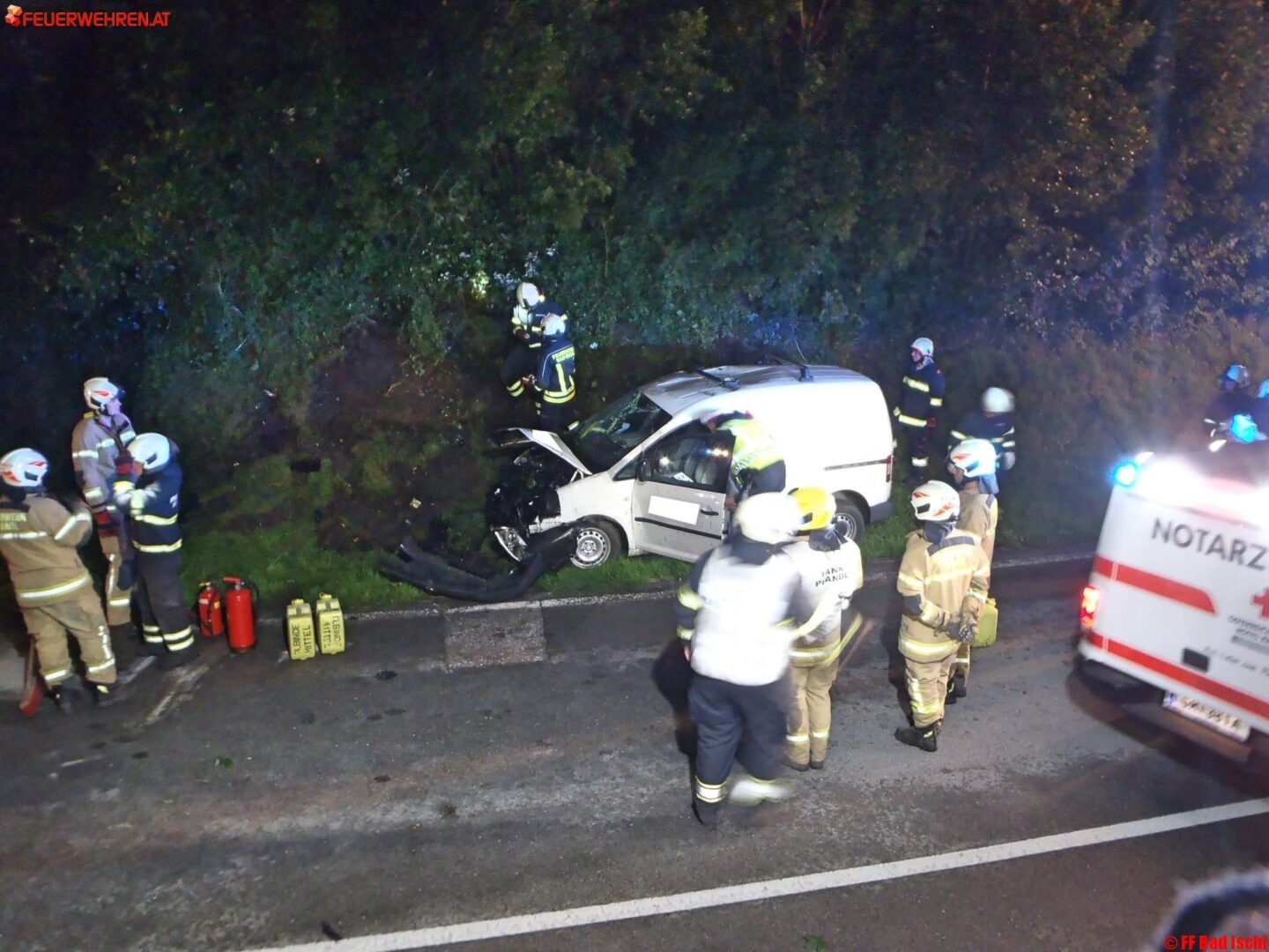 FF Bad Ischl: Schwerer Verkehrsunfall