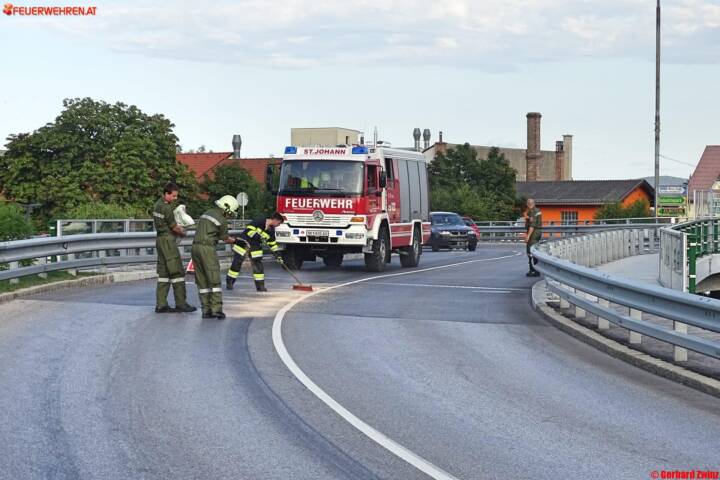 3.2 km lange Ölspur durch Ternitz