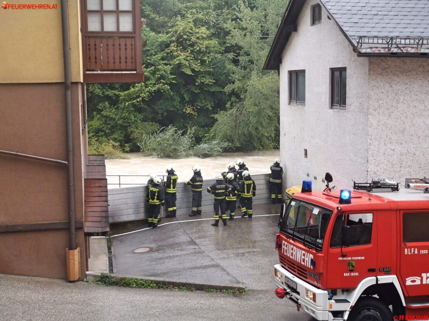 FF Bad Ischl: Hochwasserschutz in Bad Ischl errichtet