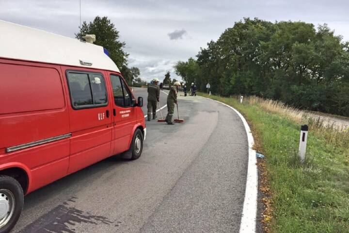 FF Pettendorf: Beseitigung einer Ölspur