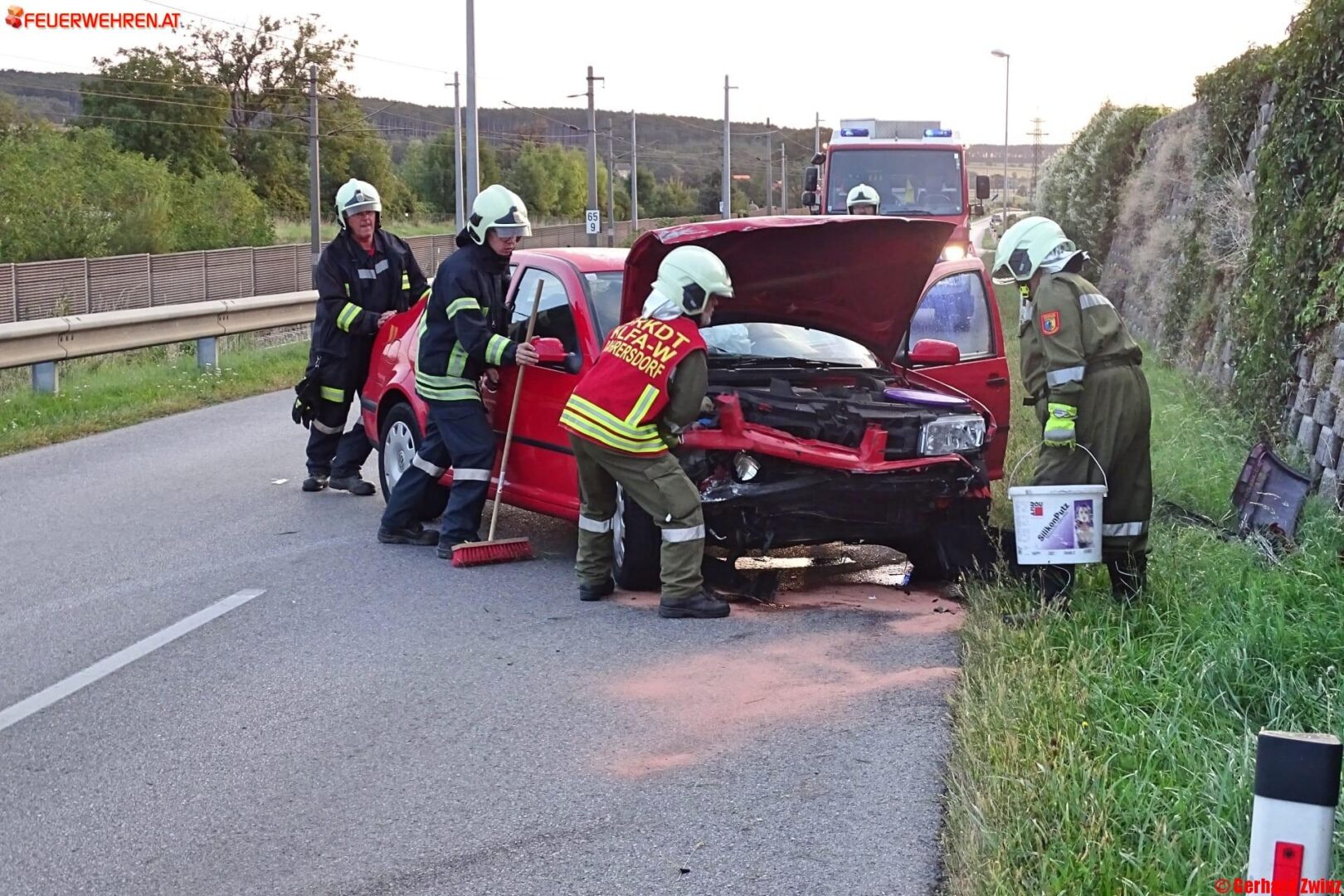 Erneute Fahrzeugbergung in Ternitz