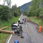 FF Bad Ischl: Holztransporter umgestürzt