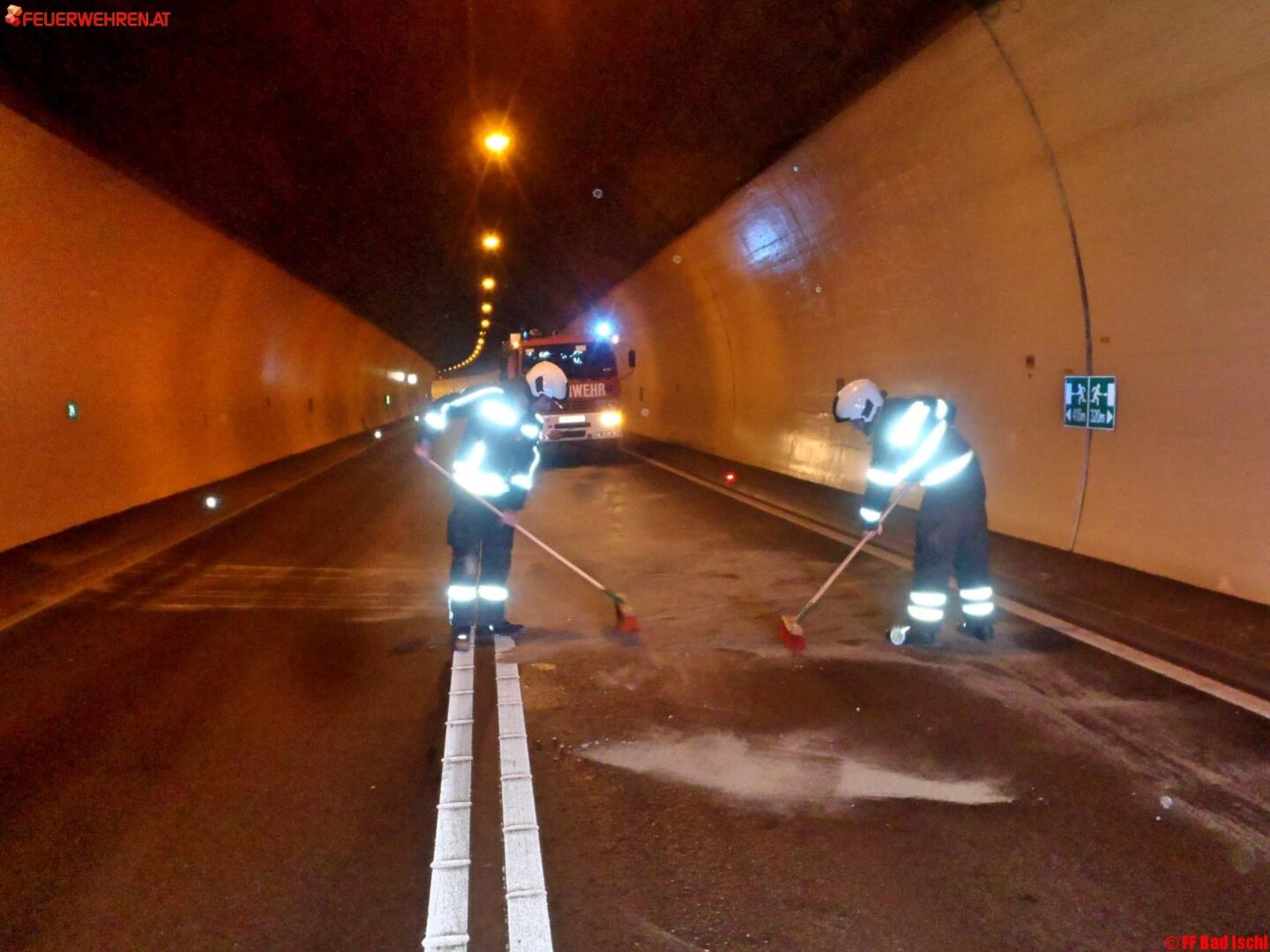 FF Bad Ischl: Lange Ölspur in Bad Ischl