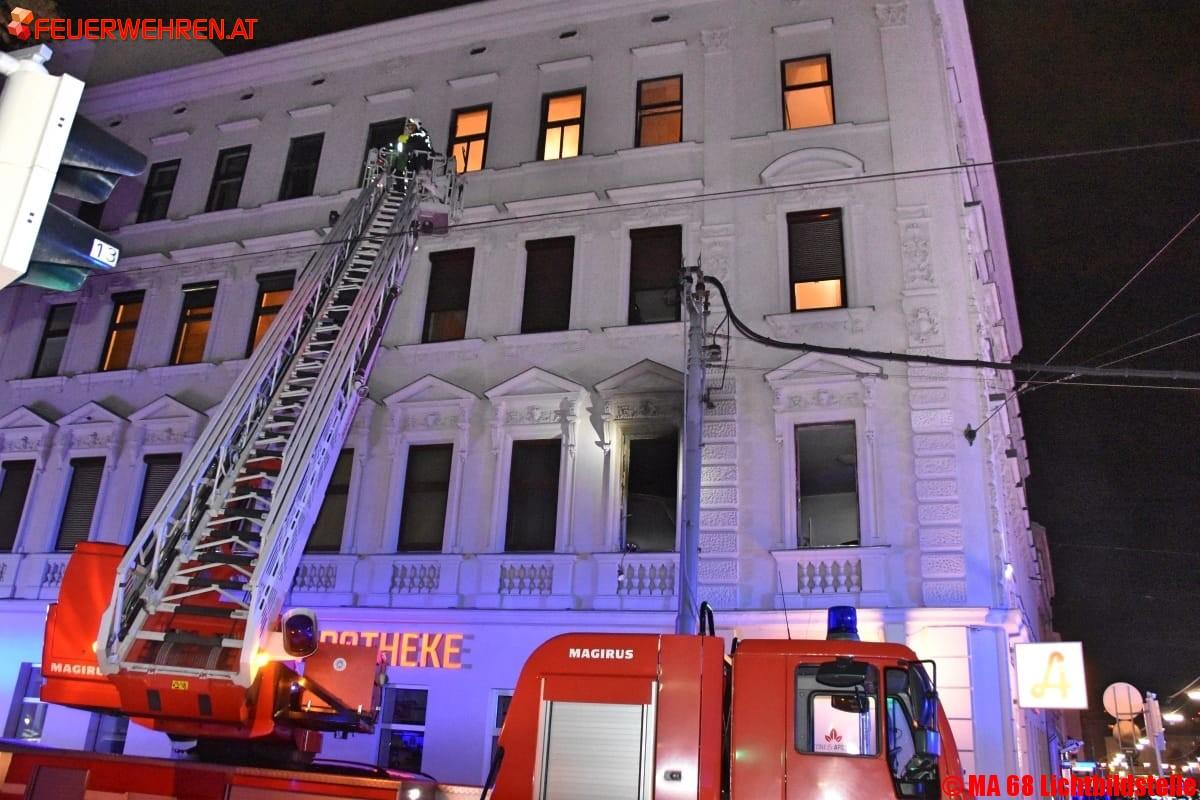 BF Wien: Fünf Verletzte nach Explosion in Wohnhaus