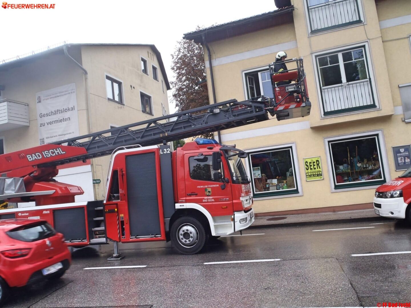 FF Bad Ischl: Personenrettung mittels Drehleiter