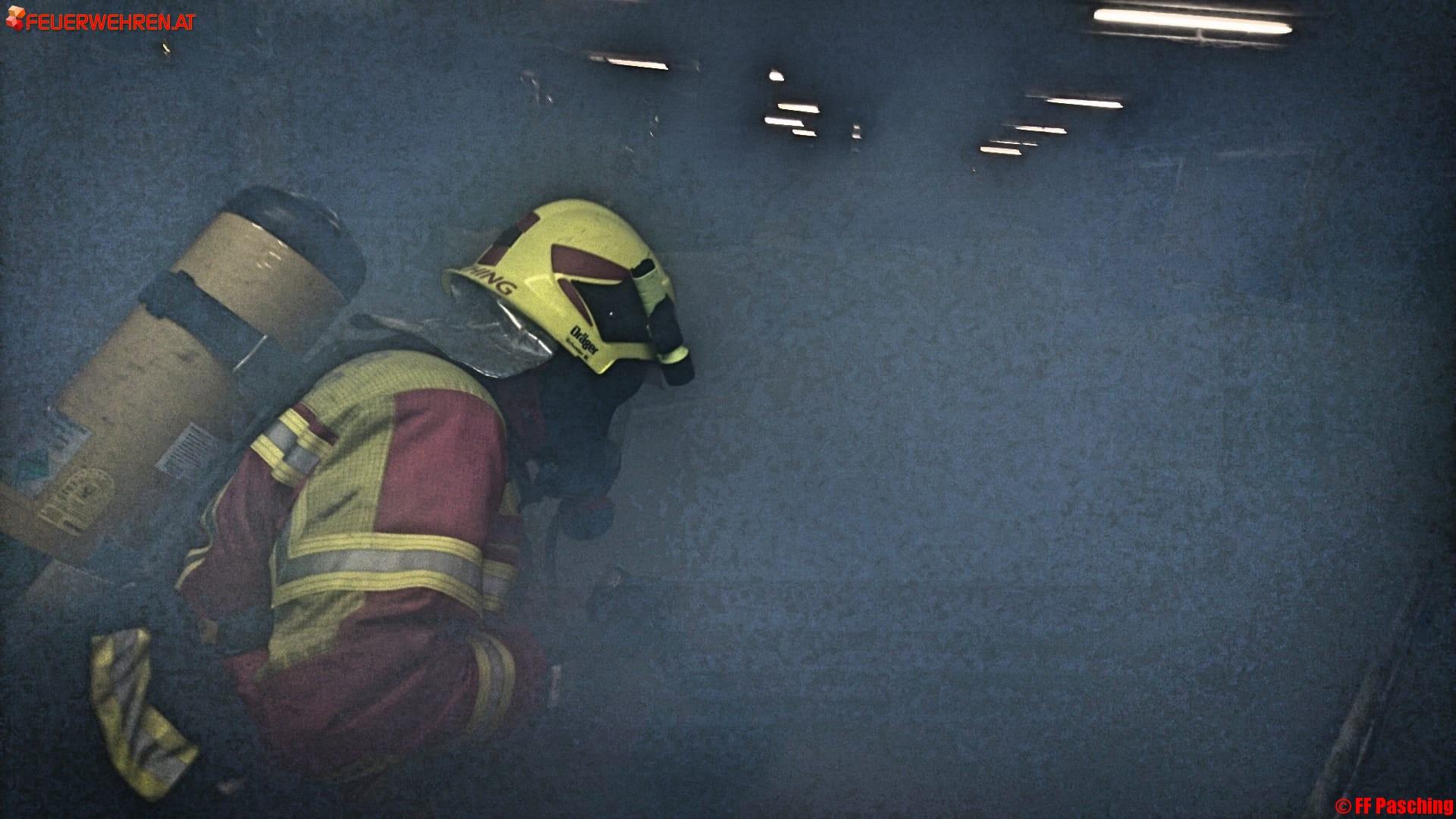 FF Pasching: Brandeinsatz in Einkaufszentrum