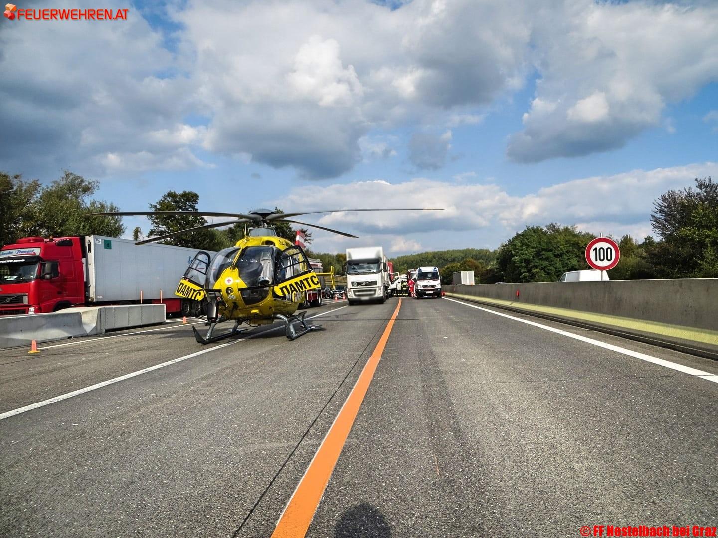 FF Nestelbach: Schwerer Verkehrsunfall auf der Südautobahn