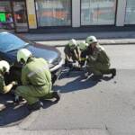 Verkehrunfall mitten in Ternitz