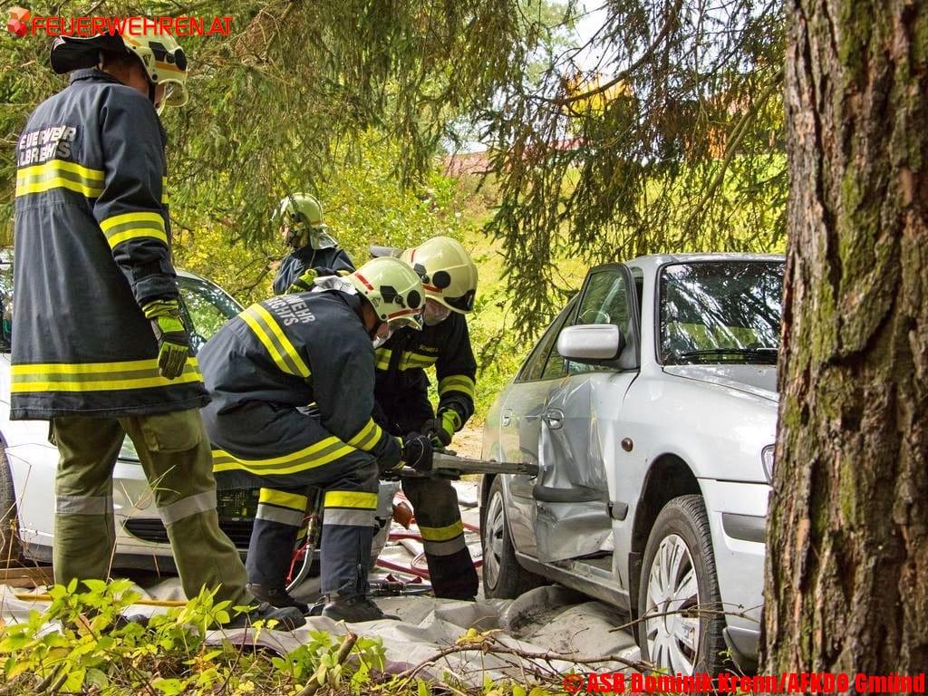 BFKDO Gmünd: Feuerwehr übte gemeinsam mit Rotem Kreuz