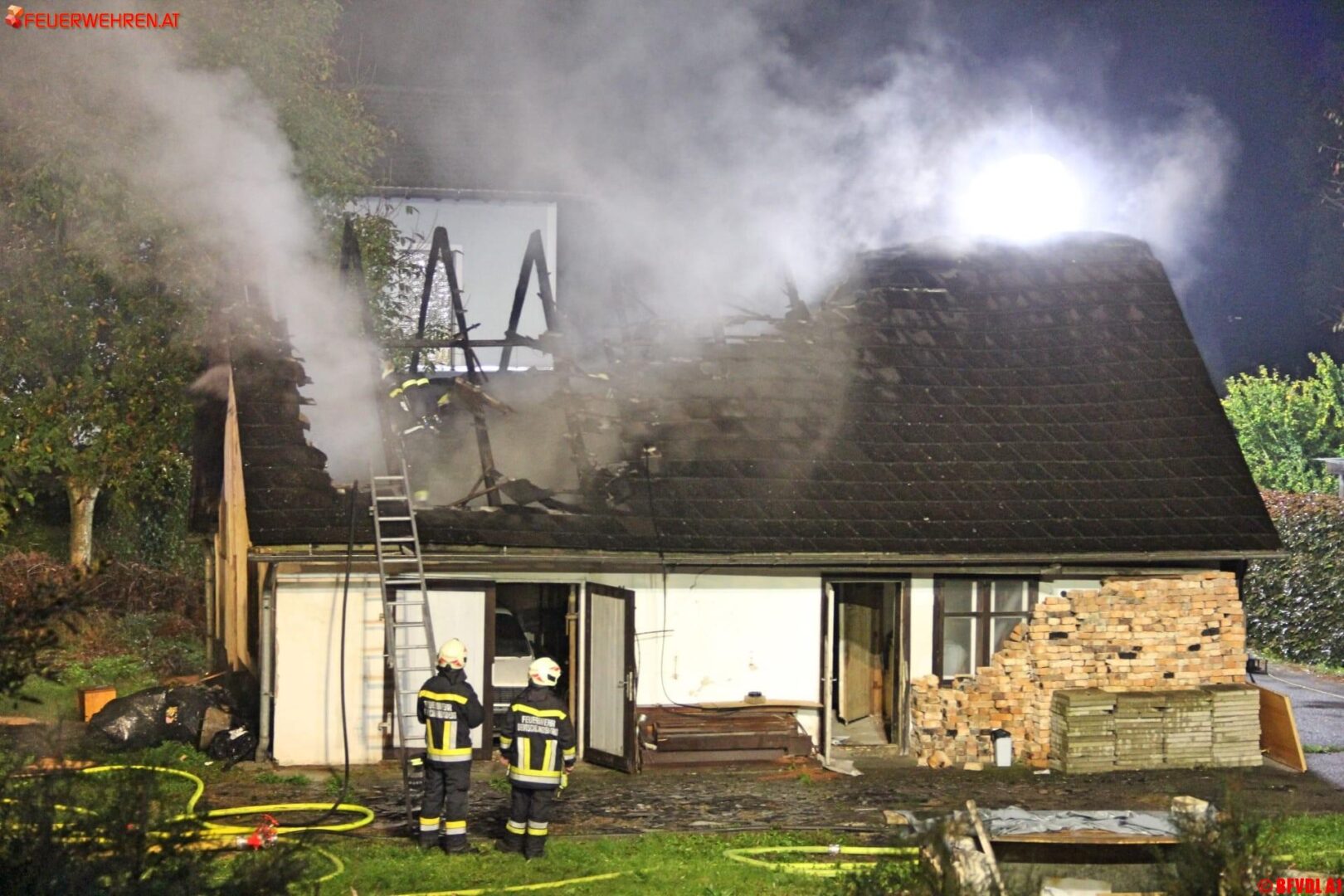 BFVDL: Wirtschaftsgebäudebrand in Deutschlandsberg