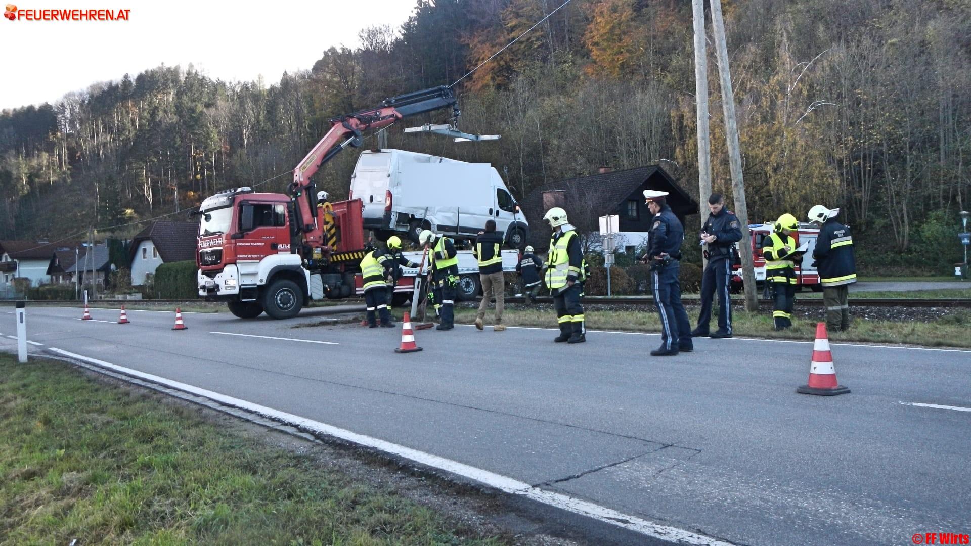 FF Wirts: Verkehrsunfall auf der B31