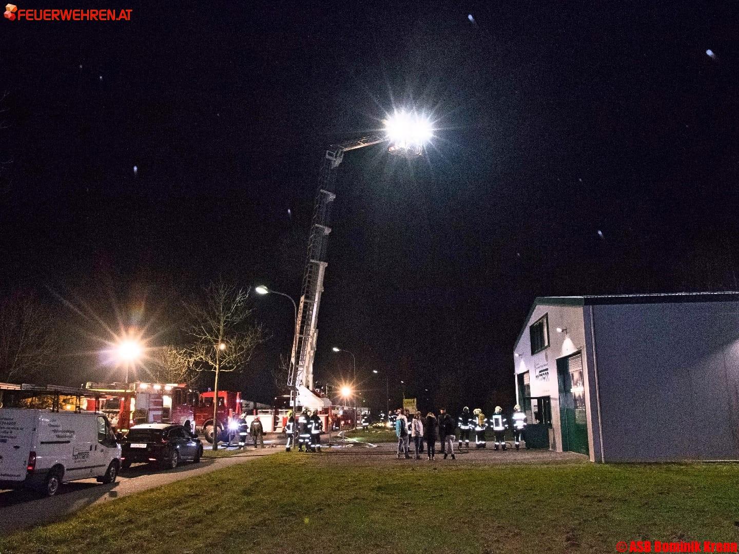 BFKDO Gmünd: Gmünder Feuerwehren proben bei örtlichem Gewerbebetrieb für Ernstfall