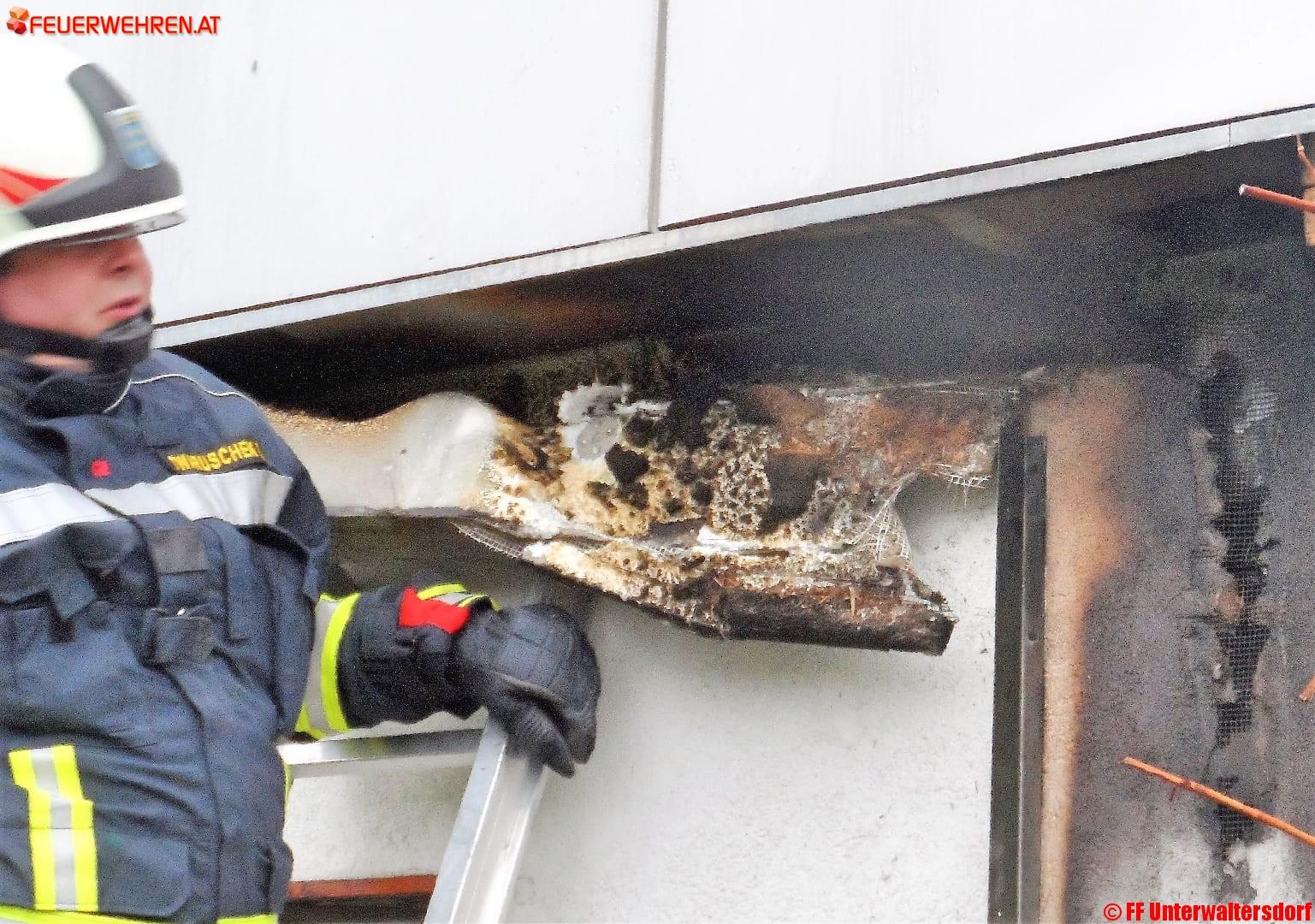 FF Unterwaltersdorf: Atemschutzeinsatz im Industriegebiet