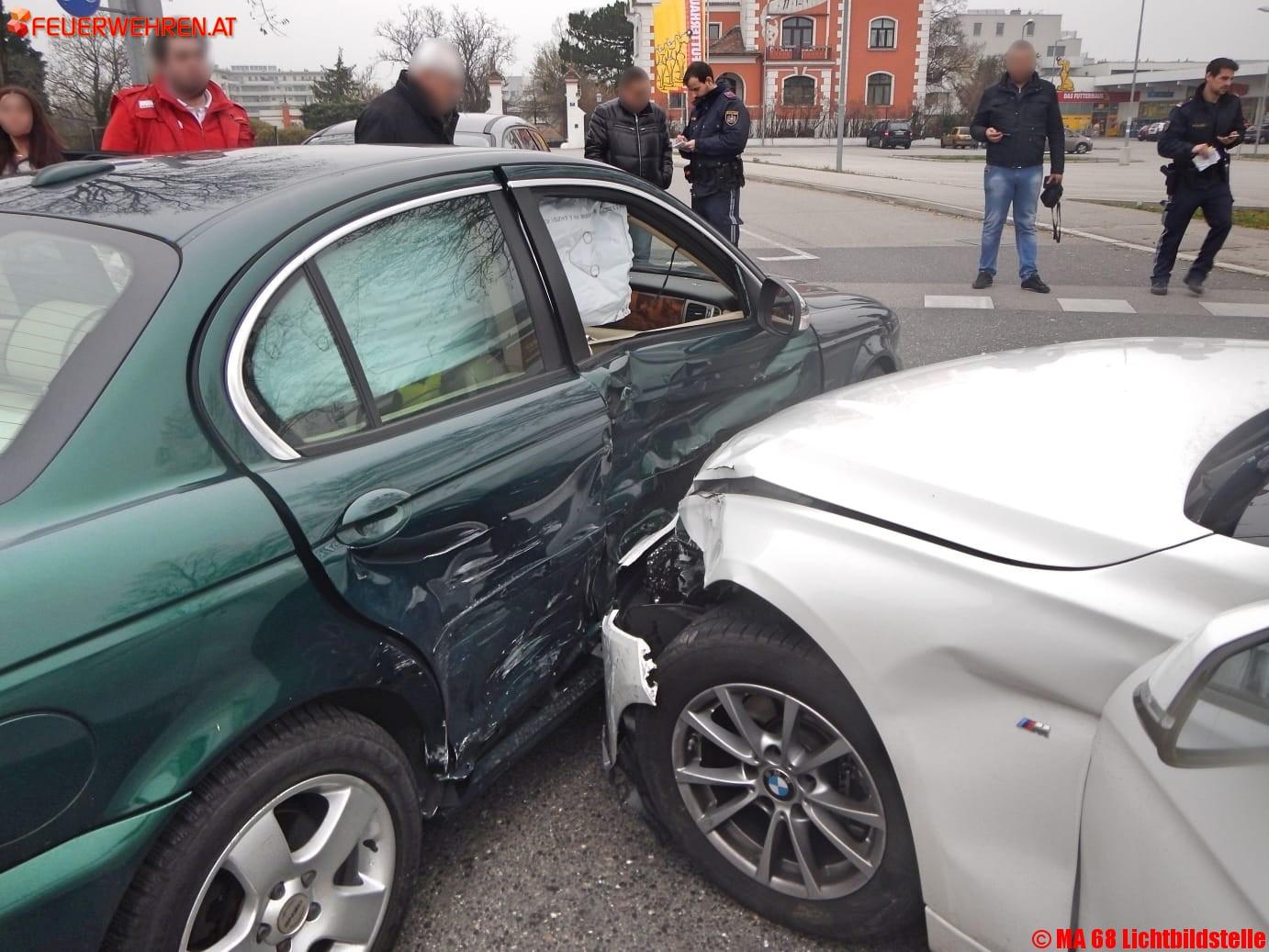 BF Wien: Verkehrsunfall in Wien – Floridsdorf