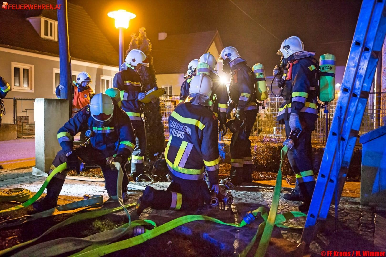 FF Krems: Brandeinsatz in Wohnhaus in Weinzierl