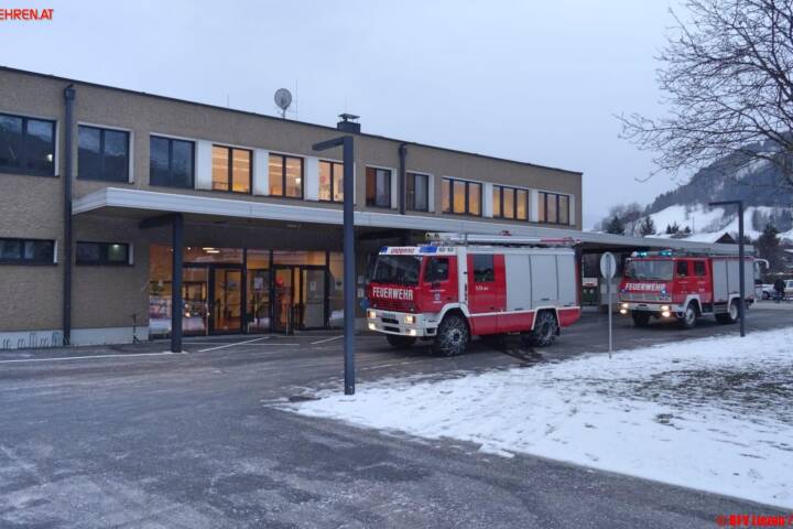 BFV Liezen: Erster Adventeinsatz in NMS Gröbming