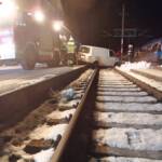 FF Bad Ischl: Fahrzeug auf Gleise