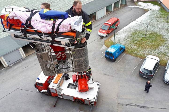 BFV Liezen A06: Menschenrettung Löschsiedlung