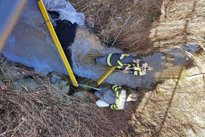 FF Wies: Schadstoffeinsatz mit 5 Feuerwehren